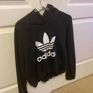 Cropped Adidas Sweater with a hoodie